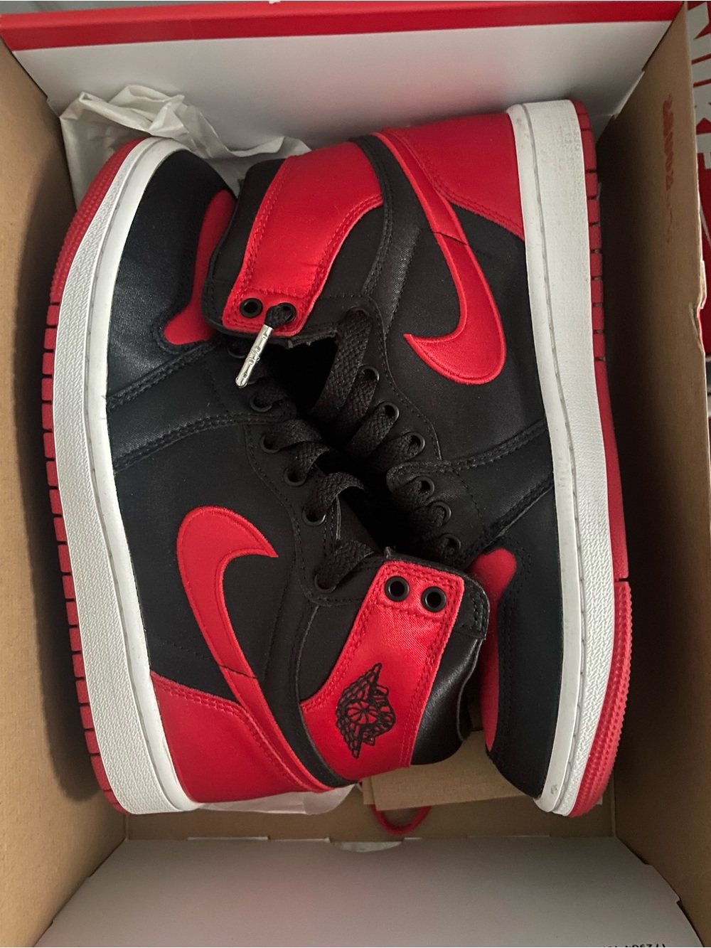 Women’s Air Jordan 1 Retro High OG “Satin Bred”